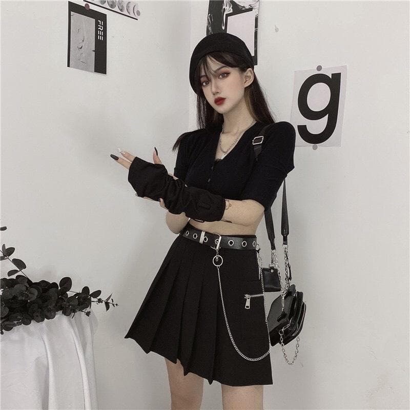 Set đồ màu đen cá tính cực chất với áo ngắn tay cổ vest cùng chân váy xếp  ly phong cách Ulzzang [MinC.Studio - MCS005] | Shopee Việt Nam